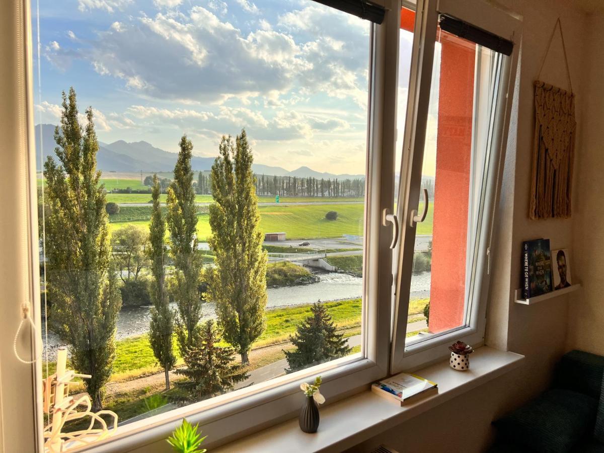 Little View Apartment Liptovsky Mikulas Luaran gambar
